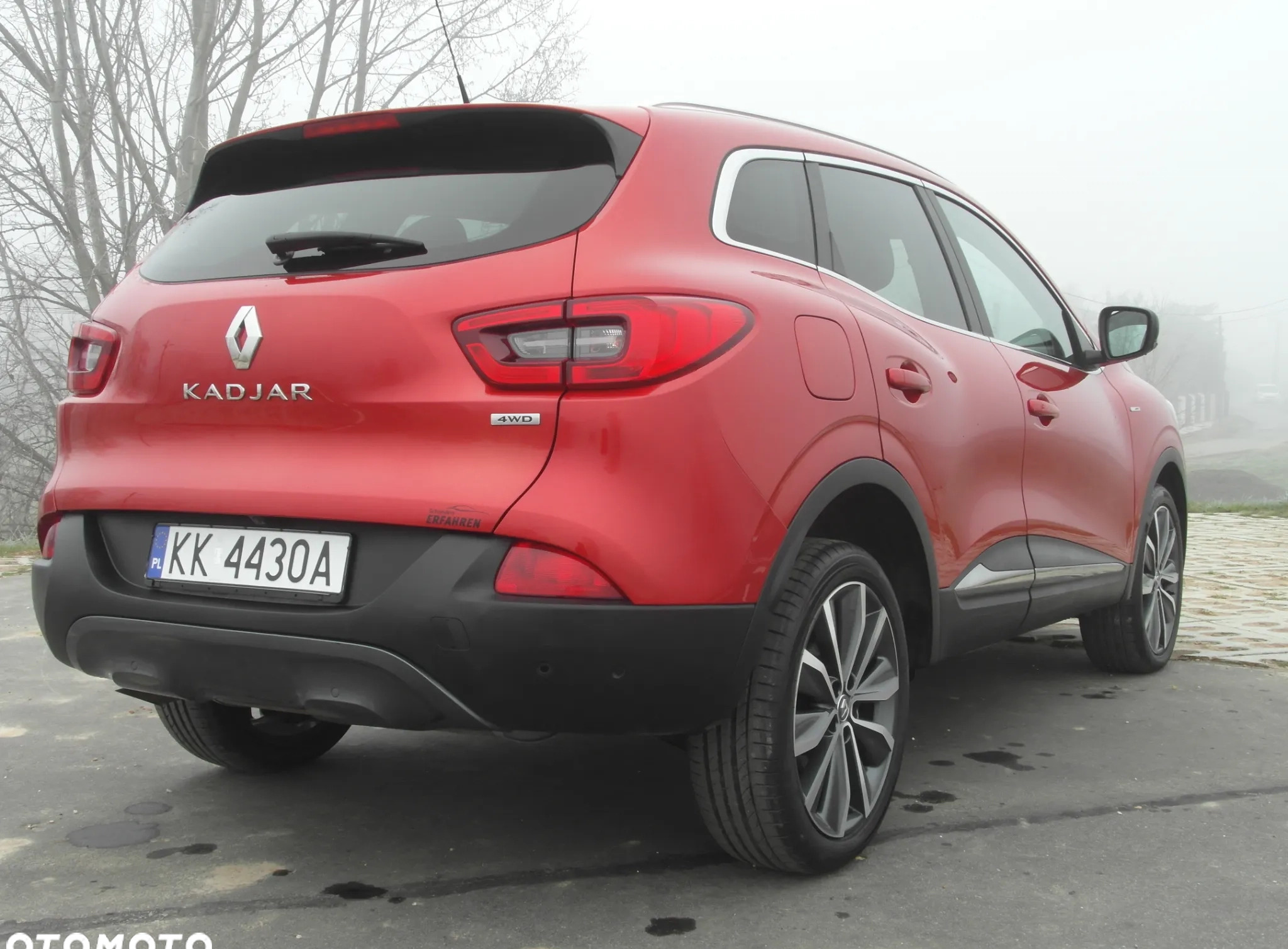 Renault Kadjar cena 60900 przebieg: 143000, rok produkcji 2016 z Milanówek małe 781